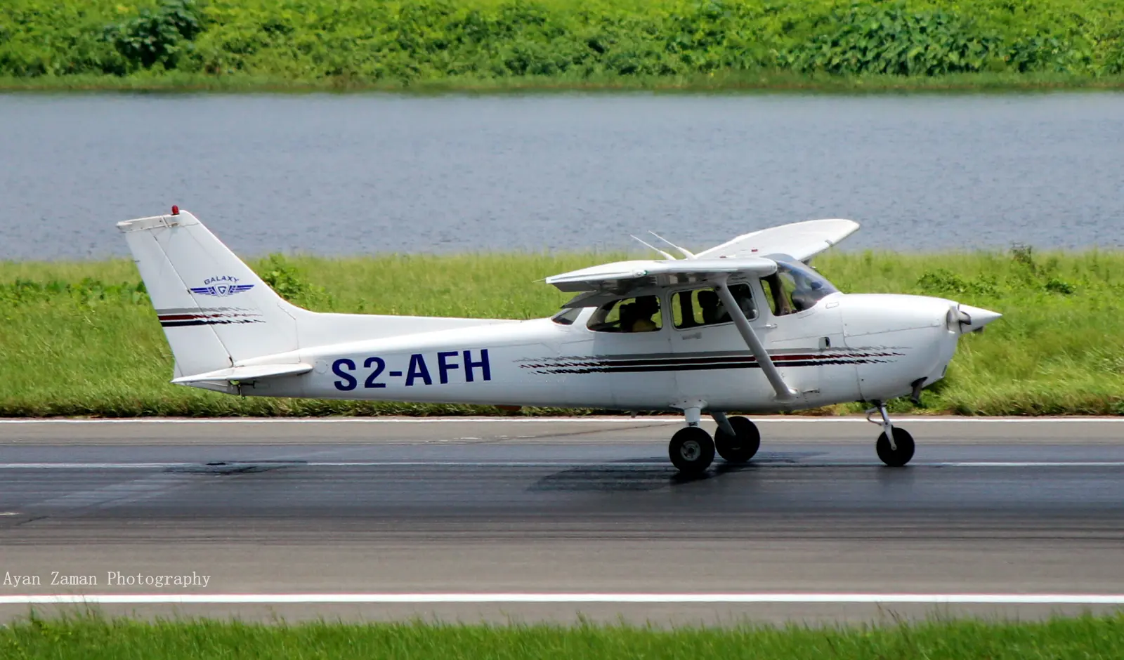 Cessna 172 Skyhawk side view on ramp